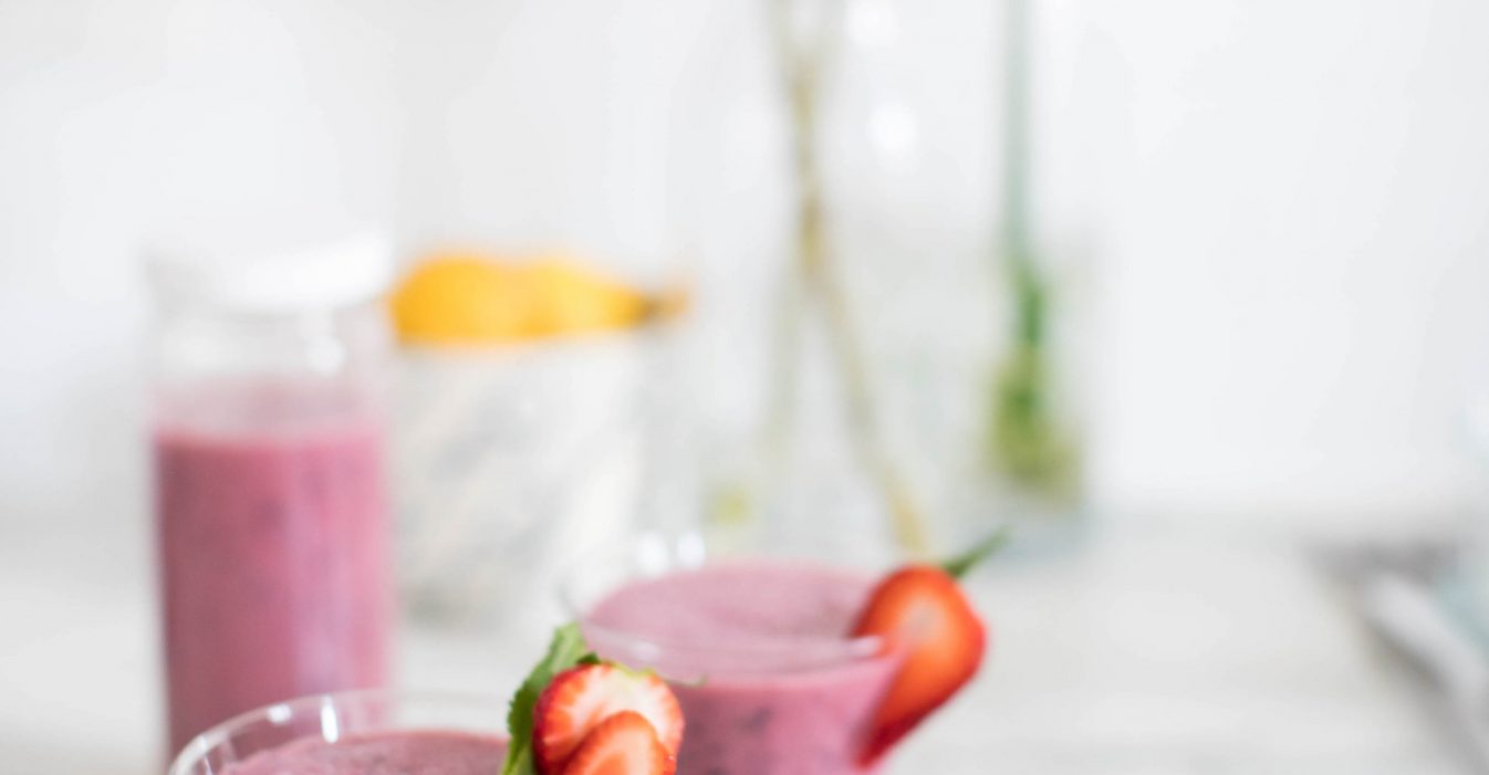 Ginger Strawberry Smoothie | Nutrition Stripped