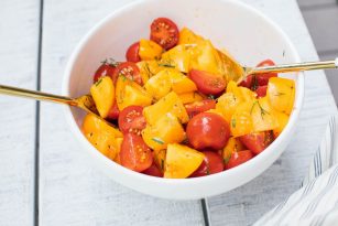 5 Minute Summer Tomato Salad | Nutrition Stripped