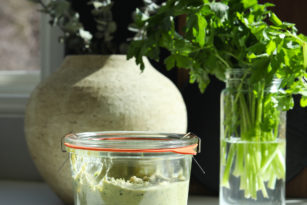 Bright Balanced Spring Salad | Nutrition Stripped